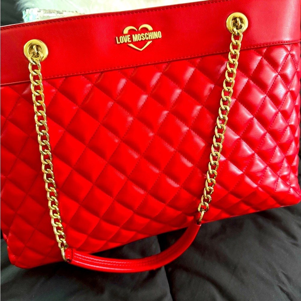 Red Love Moschino shoulder bag